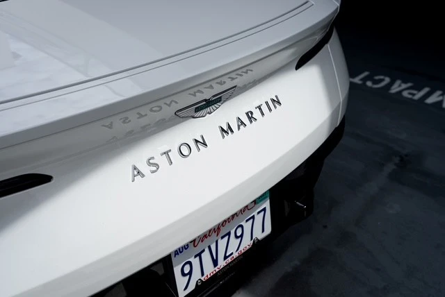 2025 Aston Martin DB12 - Image 22 of 31
