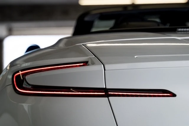 2025 Aston Martin DB12 - Image 21 of 31