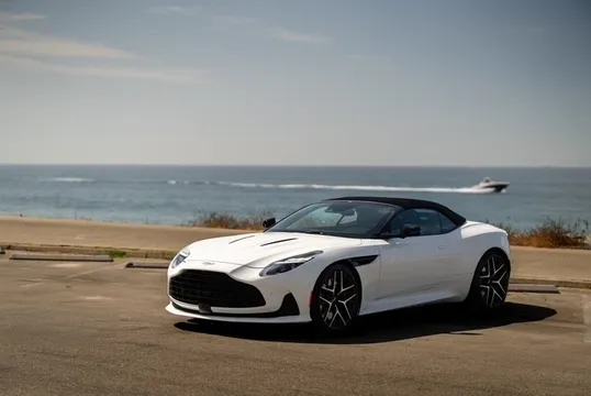 2025 Aston Martin DB12 Volante