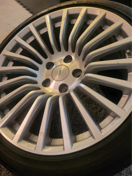 2025 Aston Martin DB11 - Image 5 of 15