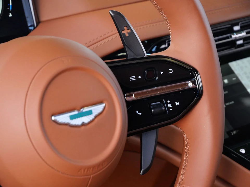 2025 Aston Martin DB12 - Image 18 of 27