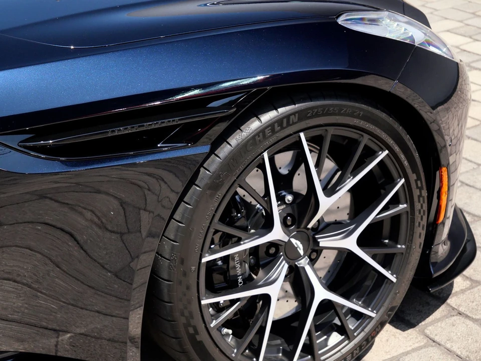 2025 Aston Martin DB12 - Image 9 of 27