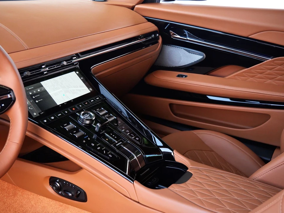 2025 Aston Martin DB12 - Image 10 of 27
