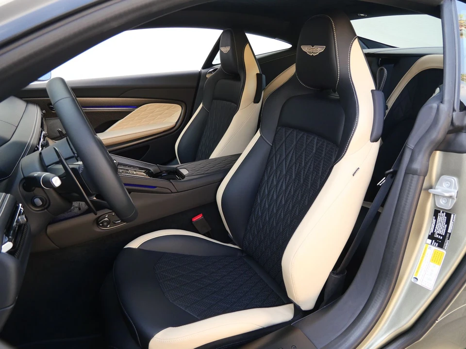 2025 Aston Martin DB12 - Image 23 of 28