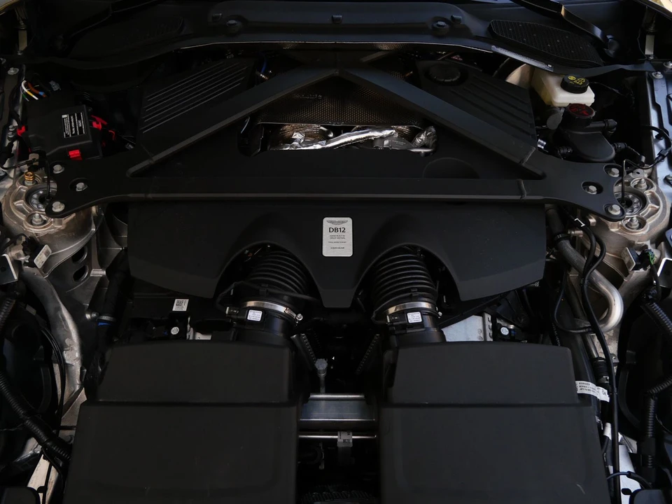 2025 Aston Martin DB12 - Image 27 of 28