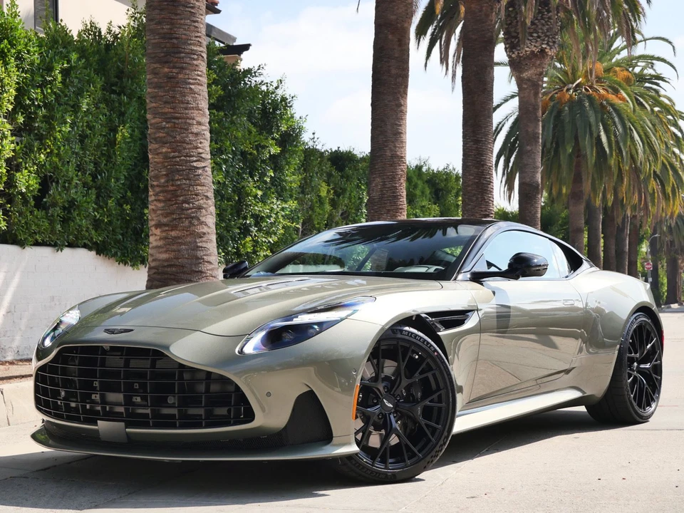 2025 Aston Martin DB12 - Image 15 of 28