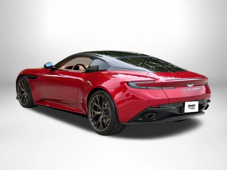 2025 Aston Martin DB12 - Image 17 of 31