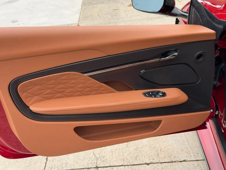 2025 Aston Martin DB12 - Image 22 of 31