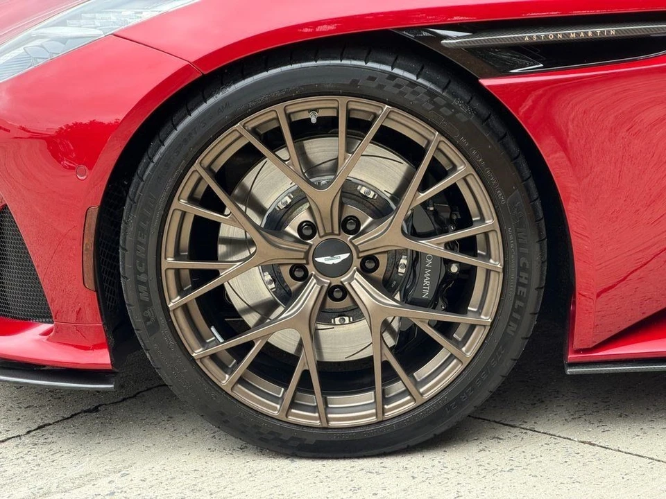 2025 Aston Martin DB12 - Image 7 of 31
