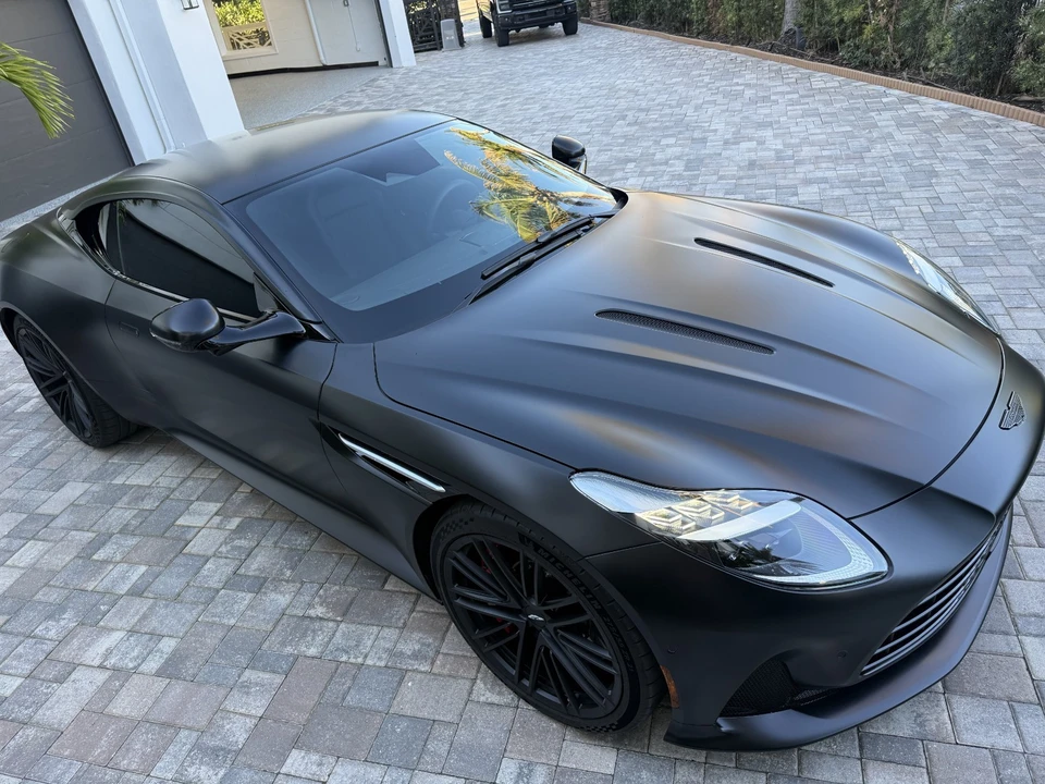 2025 Aston Martin DB12 - Image 15 of 26