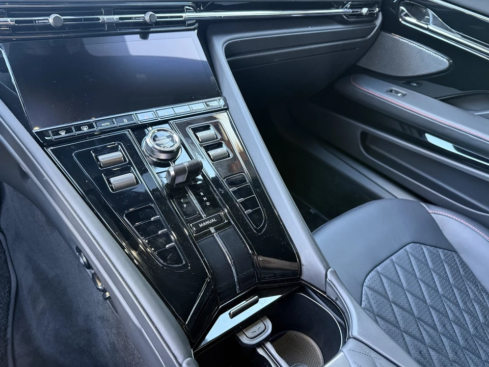 2025 Aston Martin DB12 - Image 21 of 26