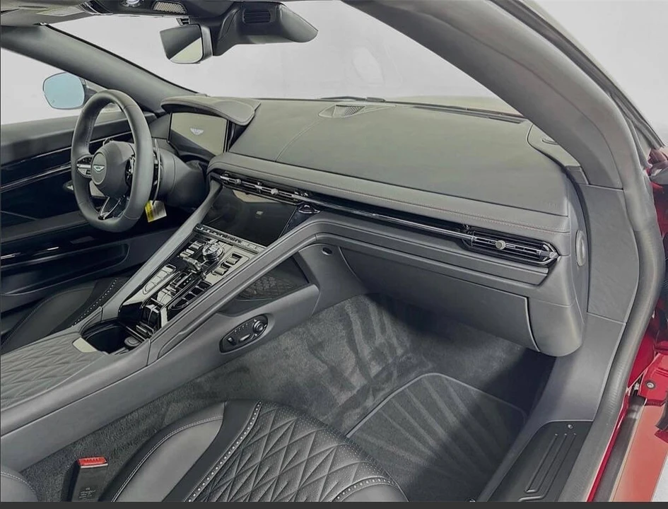 2025 Aston Martin DB12 - Image 25 of 28