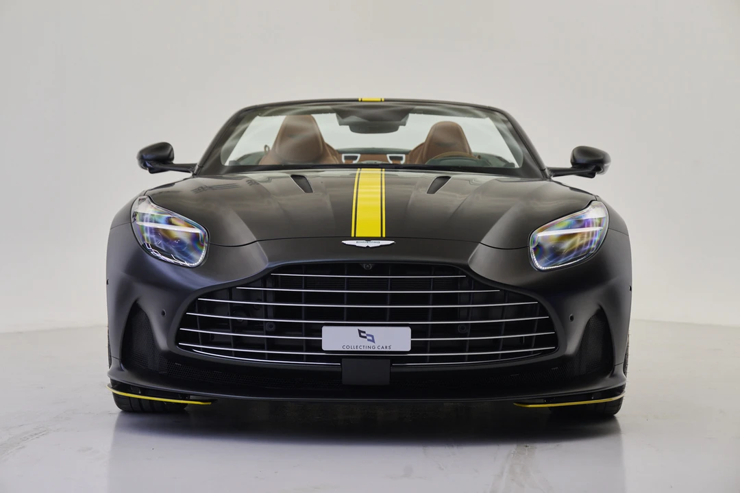 2025 Aston Martin DB12 - Image 2 of 31