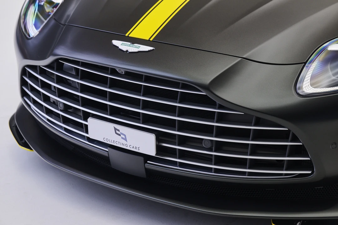 2025 Aston Martin DB12 - Image 14 of 31