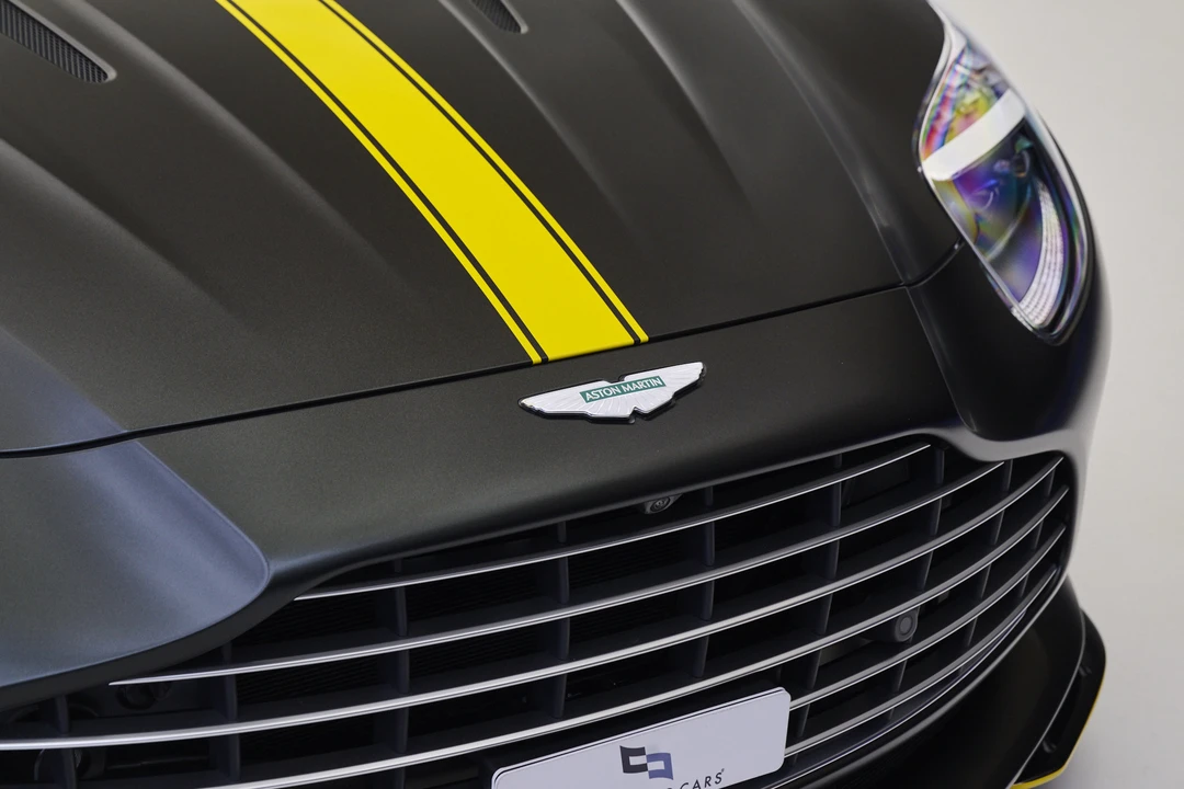 2025 Aston Martin DB12 - Image 21 of 31