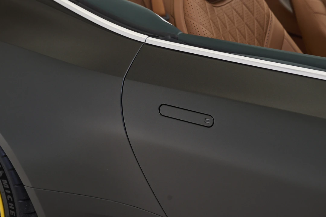 2025 Aston Martin DB12 - Image 26 of 31
