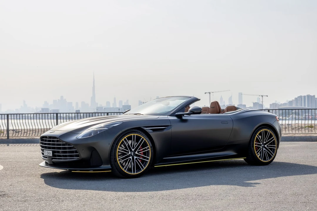2025 Aston Martin DB12 - Image 13 of 21