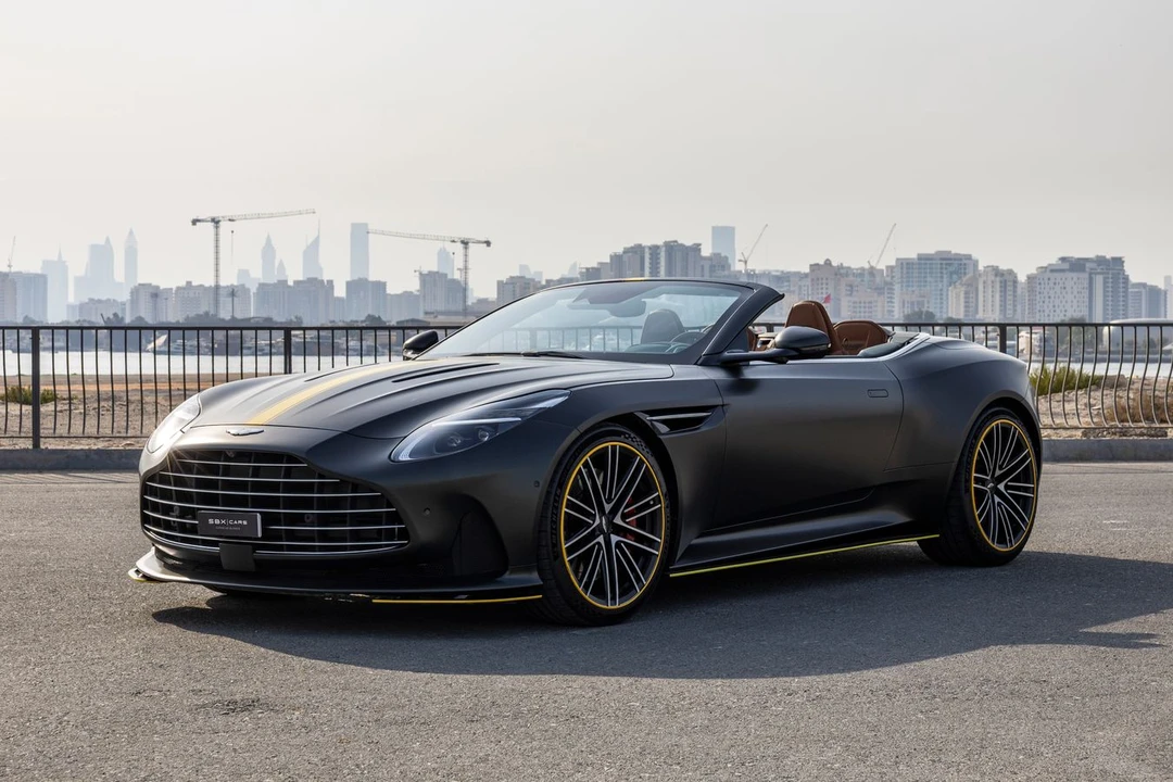2025 Aston Martin DB12 - Image 16 of 21