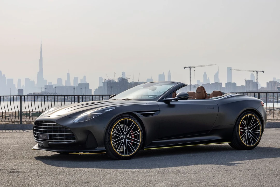 2025 Aston Martin DB12 - Image 14 of 21