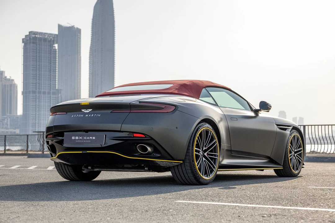 2025 Aston Martin DB12 - Image 20 of 21