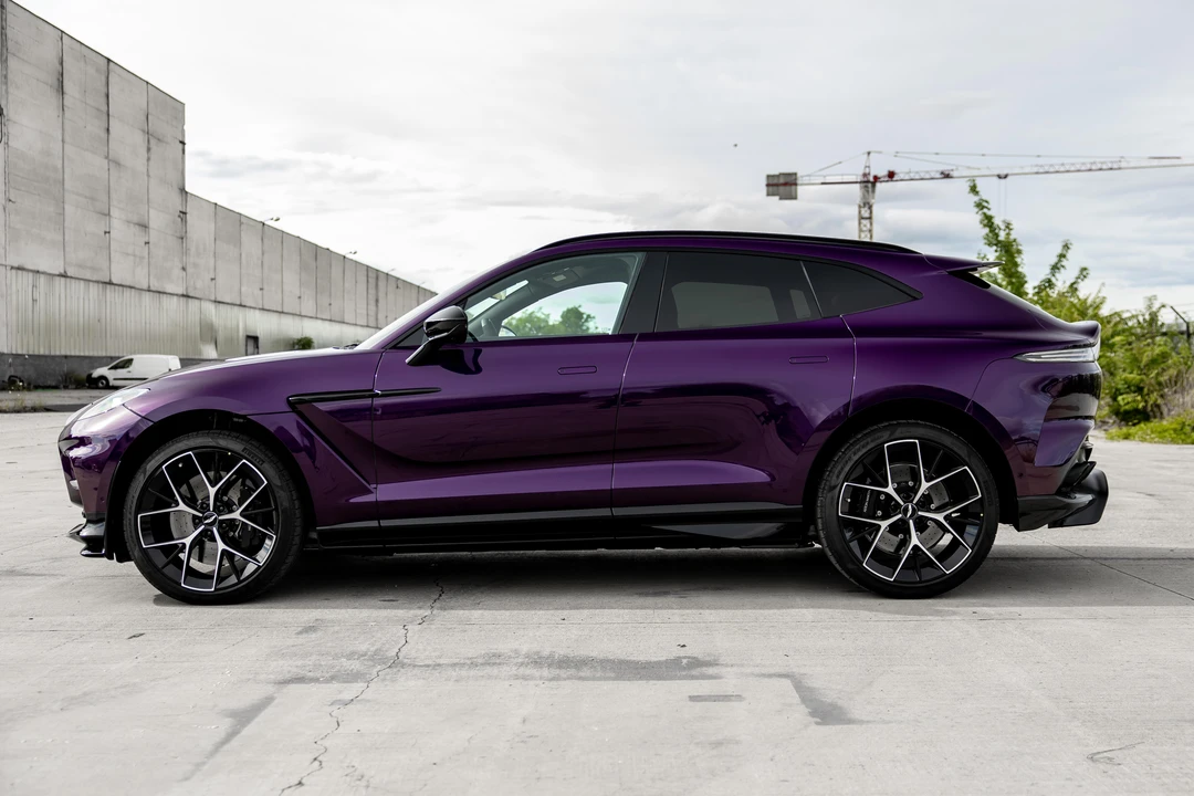 2025 Aston Martin DBX 707 - Image 4 of 31