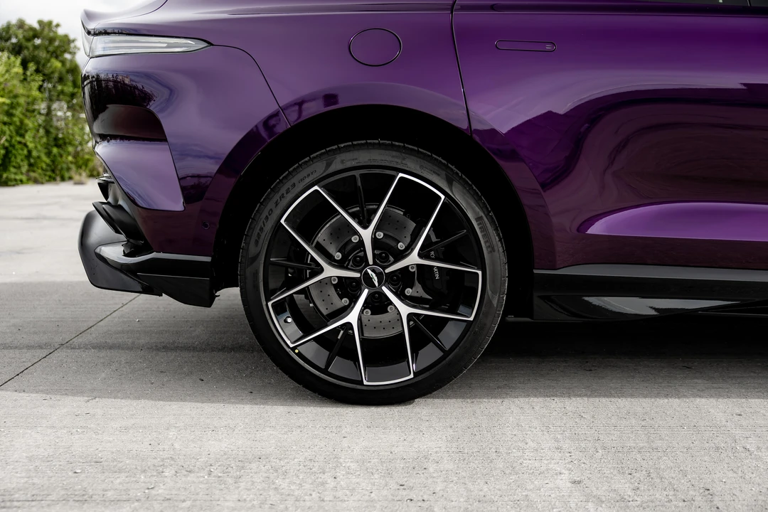 2025 Aston Martin DBX 707 - Image 31 of 31