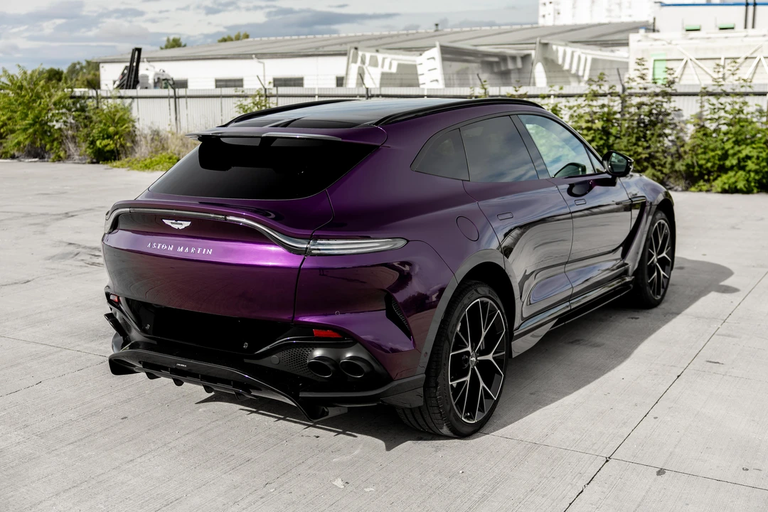 2025 Aston Martin DBX 707 - Image 14 of 31