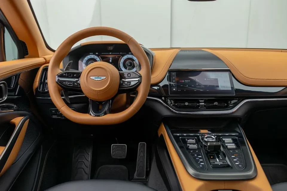 2025 Aston Martin DBX 707 - Image 12 of 19