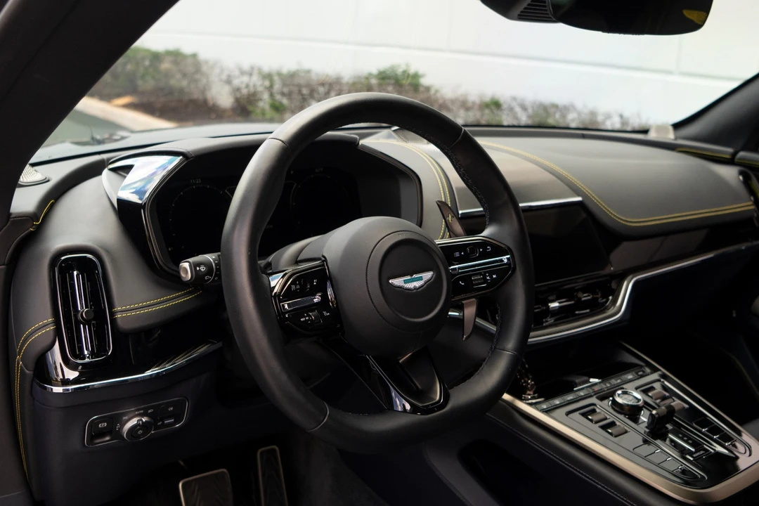 2025 Aston Martin DBX 707 - Image 5 of 12