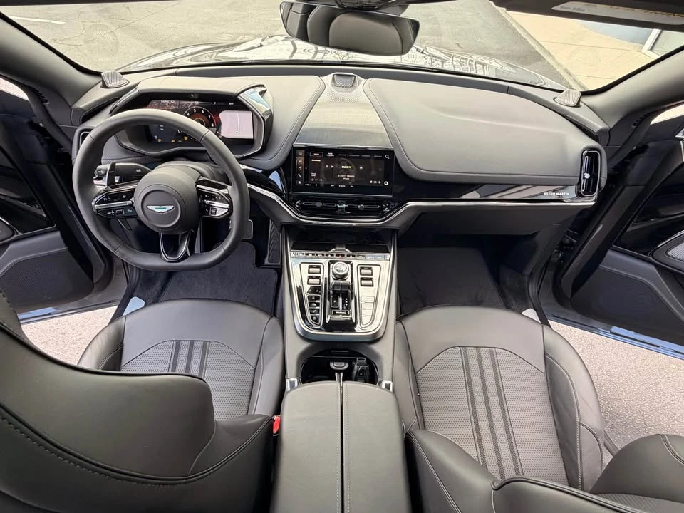 2025 Aston Martin DBX 707 - Image 9 of 20