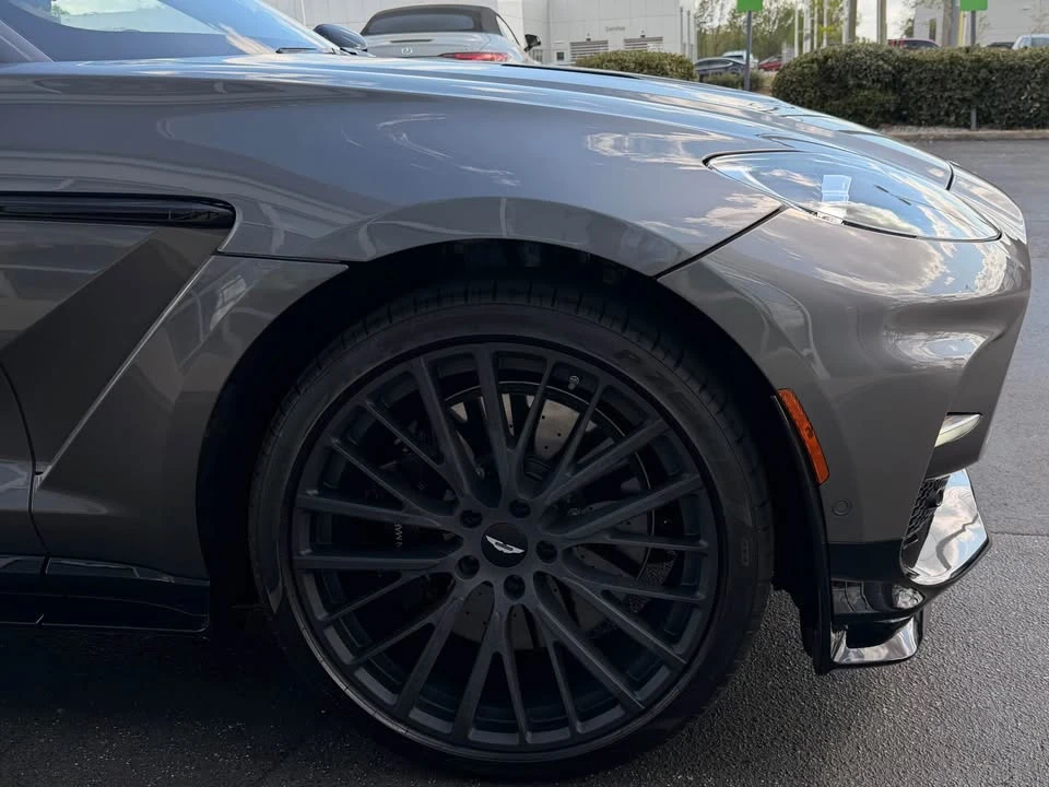 2025 Aston Martin DBX 707 - Image 16 of 20