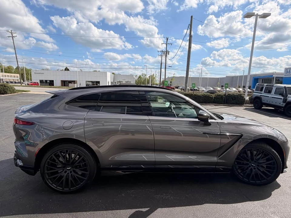 2025 Aston Martin DBX 707 - Image 4 of 20