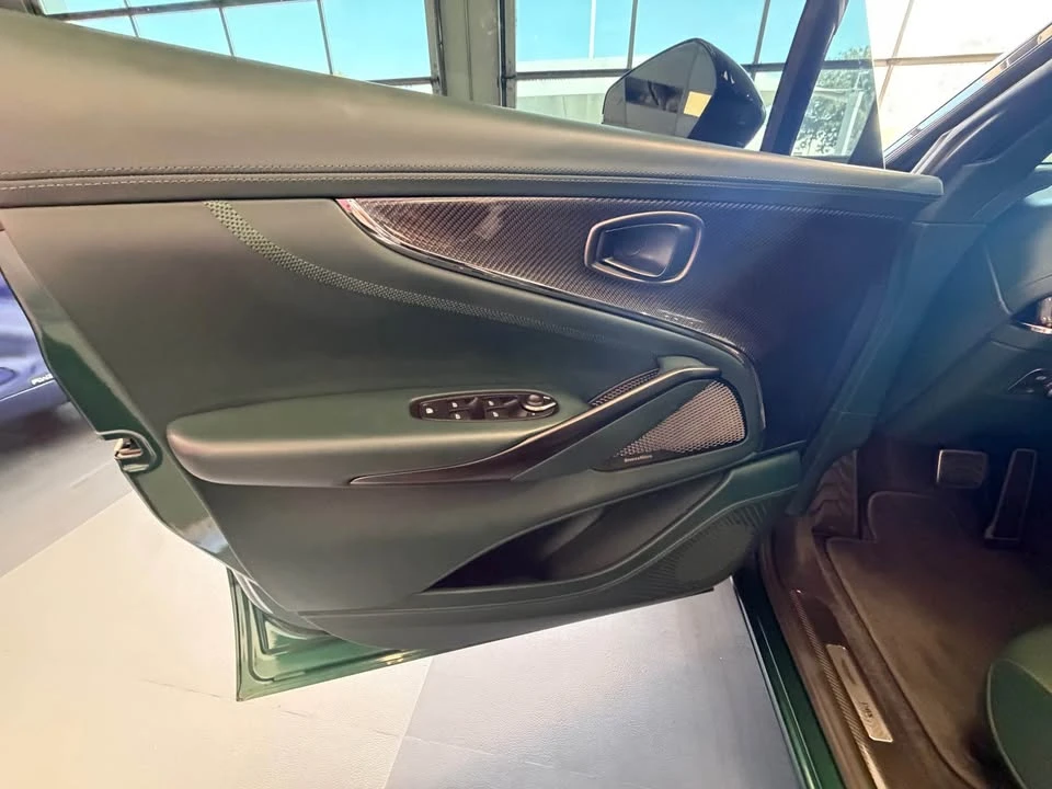 2025 Aston Martin DBX 707 - Image 7 of 14