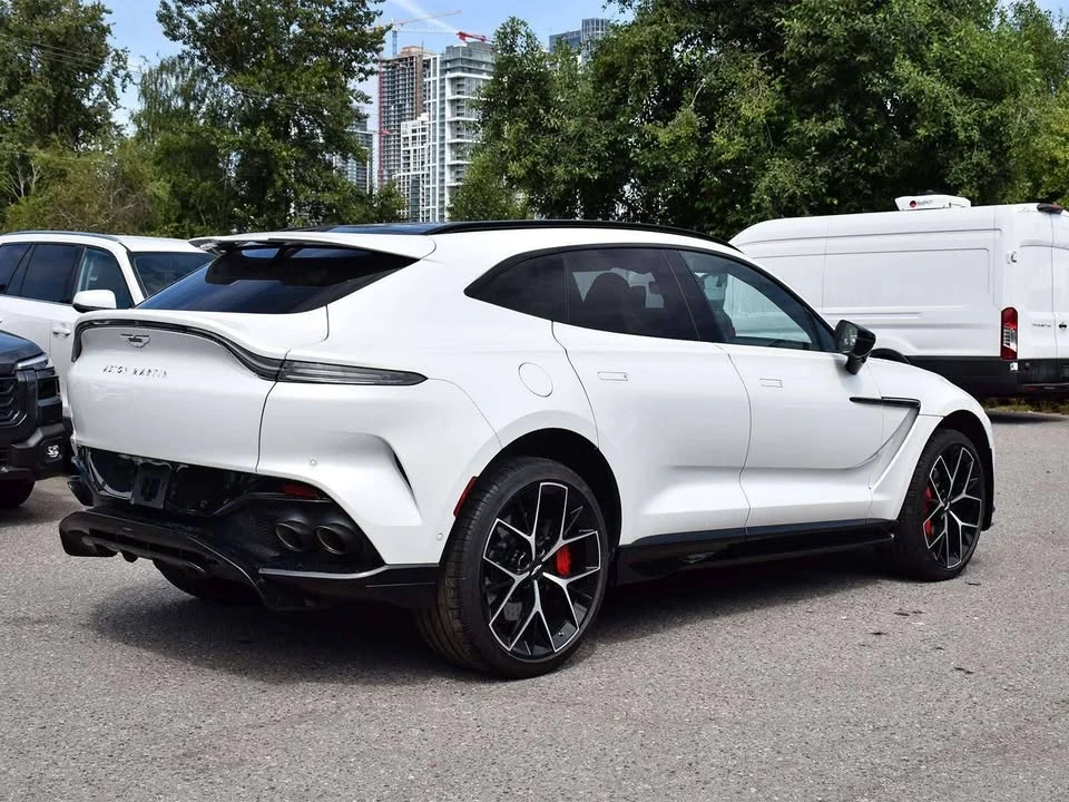 2025 Aston Martin DBX - Image 5 of 10