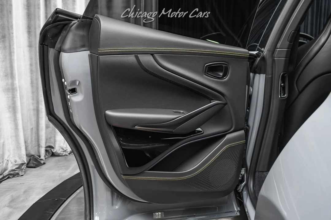 2025 Aston Martin DBX 707 - Image 31 of 31