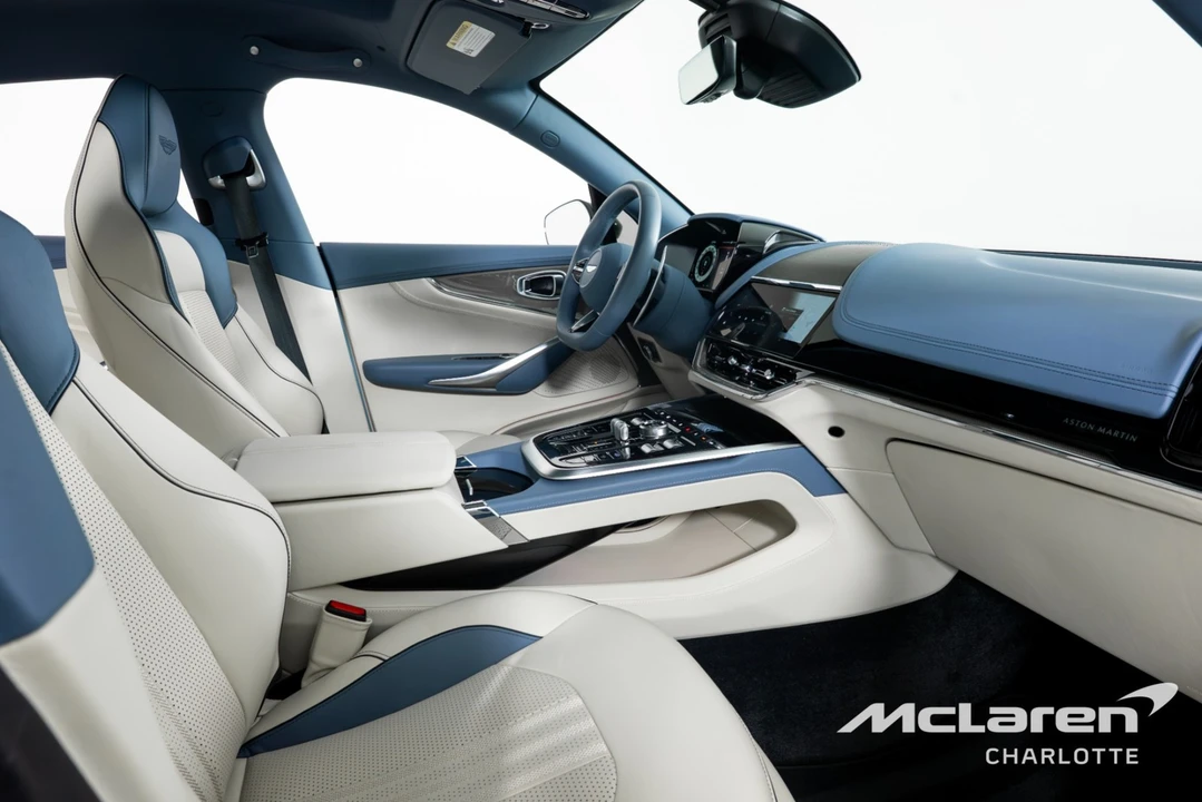 2025 Aston Martin DBX 707 - Image 28 of 31