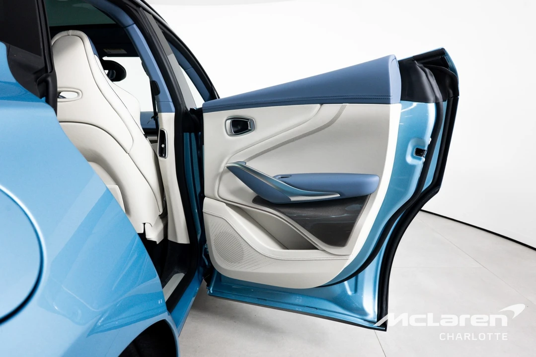 2025 Aston Martin DBX 707 - Image 23 of 31