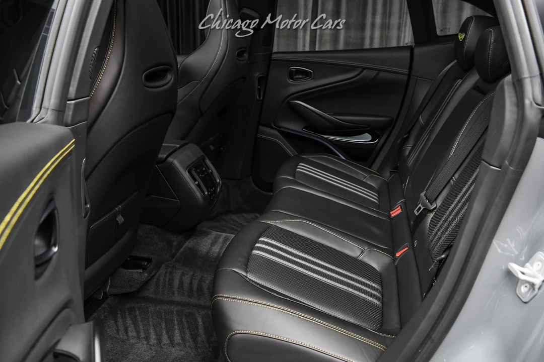 2025 Aston Martin DBX 707 - Image 25 of 31
