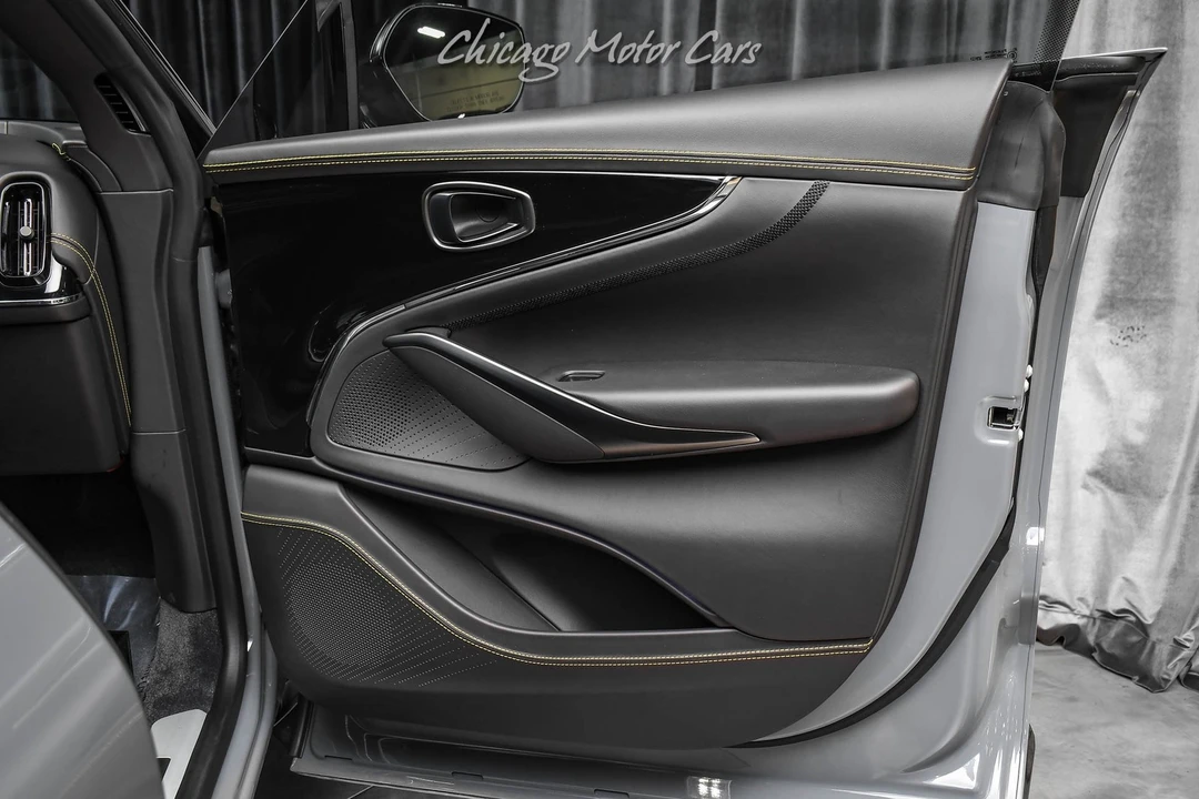 2025 Aston Martin DBX 707 - Image 30 of 31