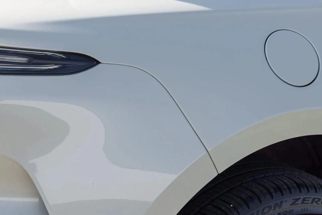 2025 Aston Martin DBX 707 - Image 30 of 31