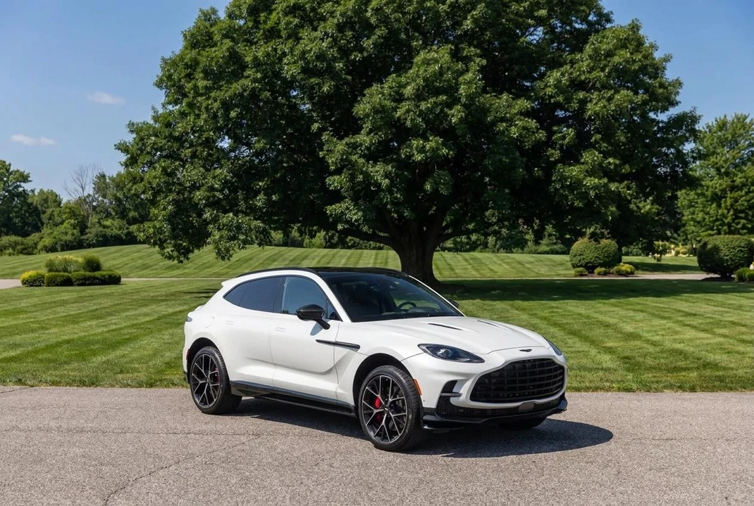 2025 Aston Martin DBX 707 - Image 6 of 31