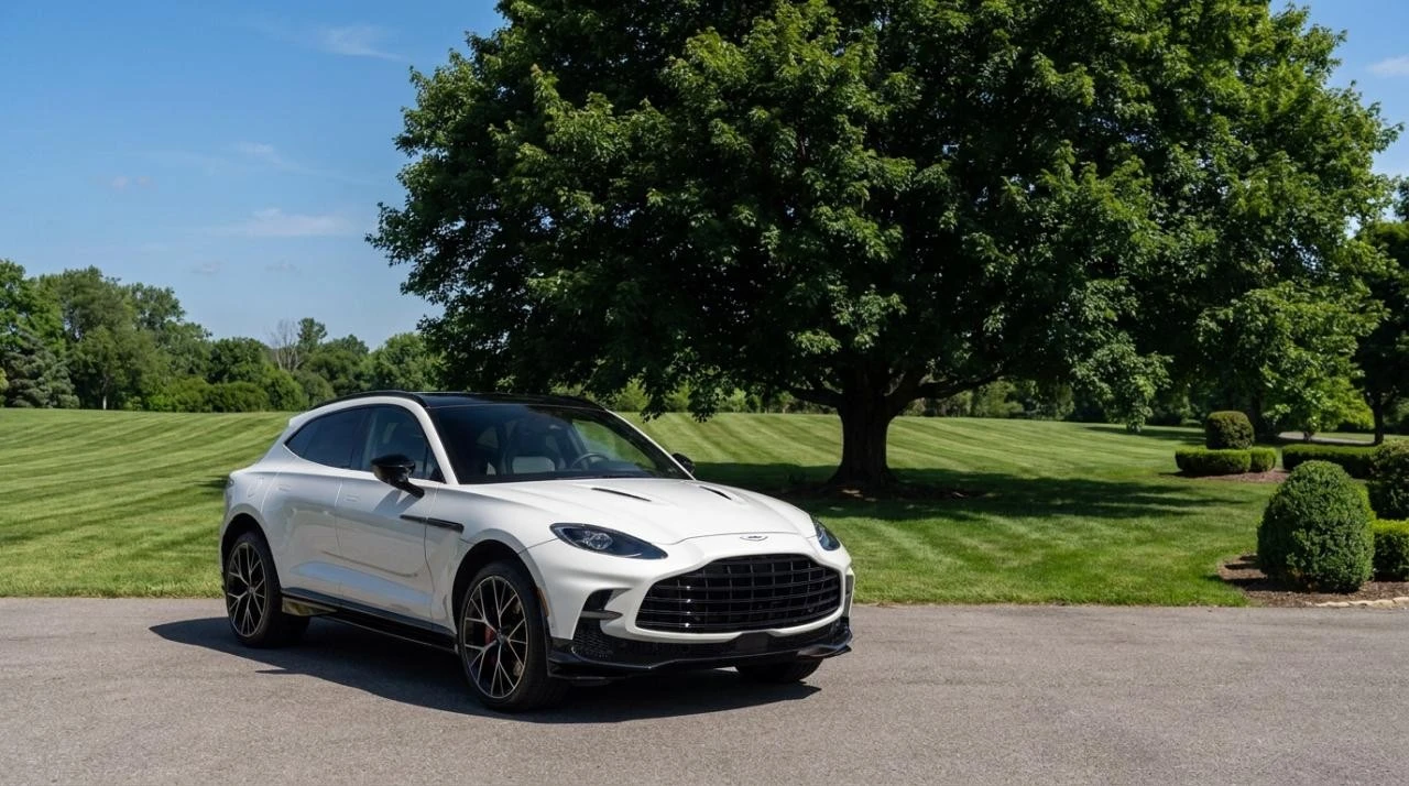 2025 Aston Martin DBX 707 - Image 18 of 31
