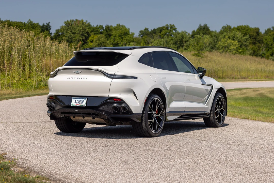 2025 Aston Martin DBX 707 - Image 9 of 31
