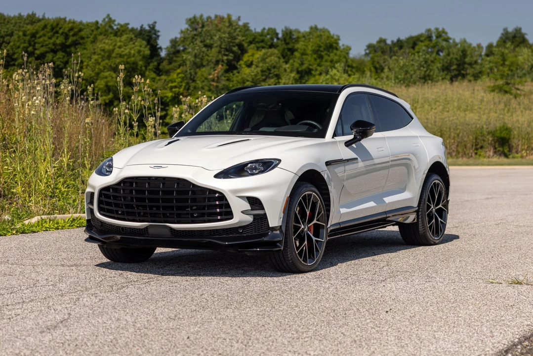 2025 Aston Martin DBX 707 - Image 16 of 31