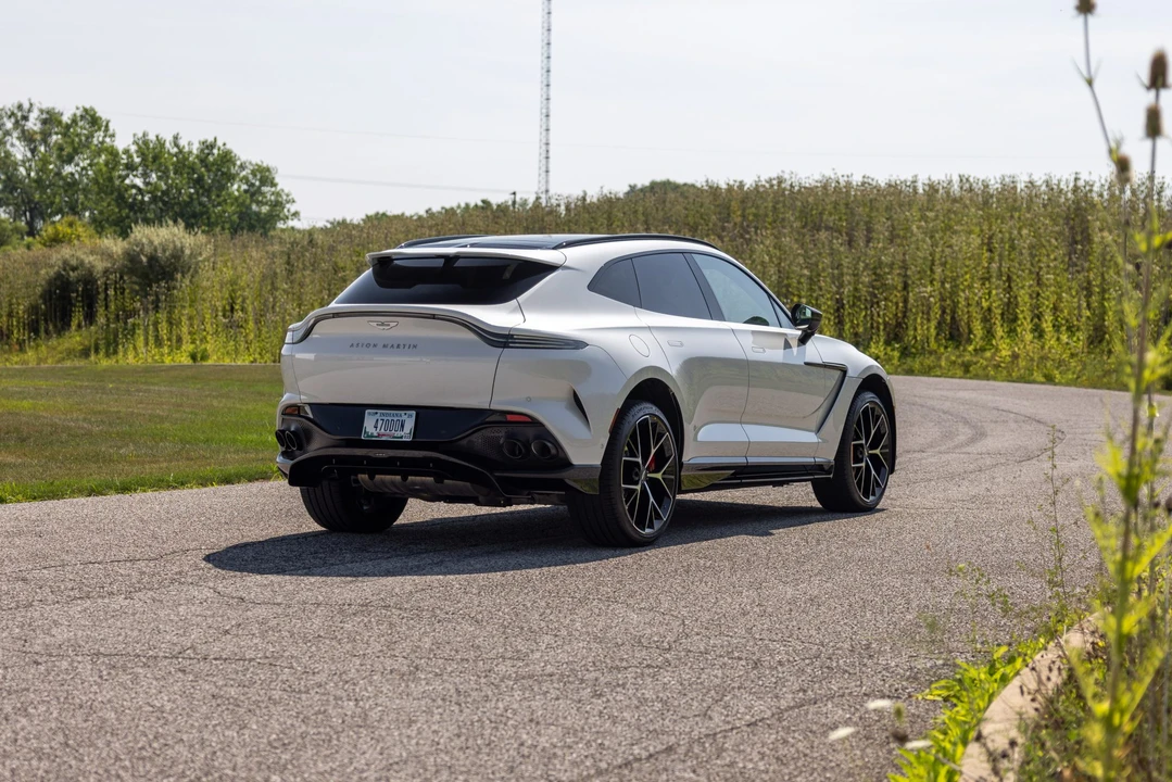 2025 Aston Martin DBX 707 - Image 22 of 31