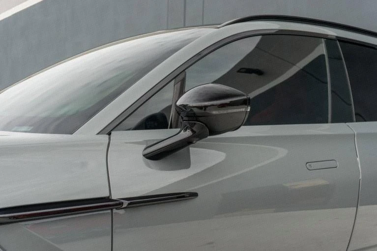 2025 Aston Martin DBX 707 - Image 13 of 20