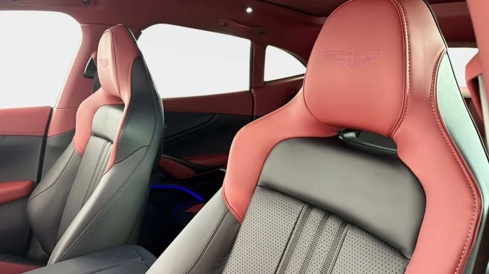 2025 Aston Martin DBX 707 - Image 15 of 20