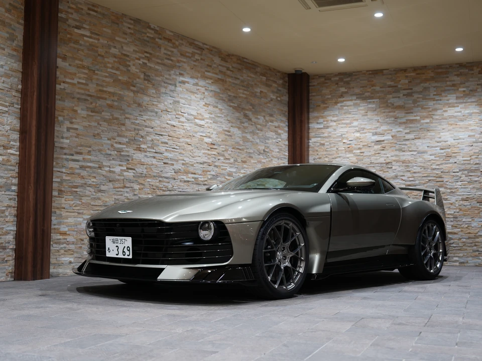 2025 Aston Martin Valhalla - Image 4 of 31
