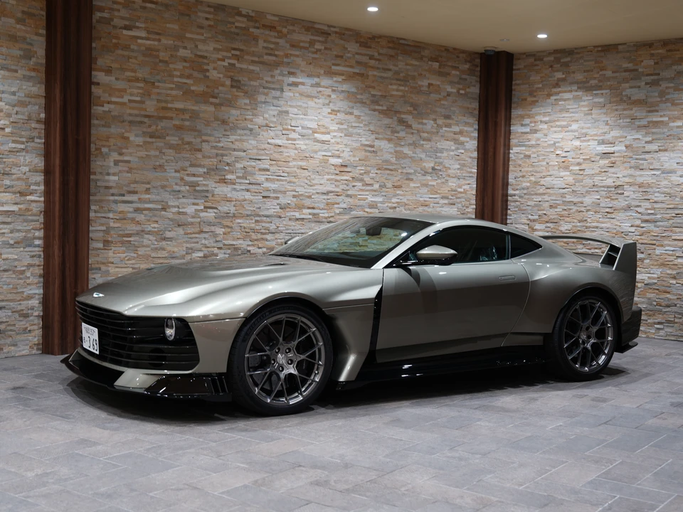 2025 Aston Martin Valhalla - Image 15 of 31