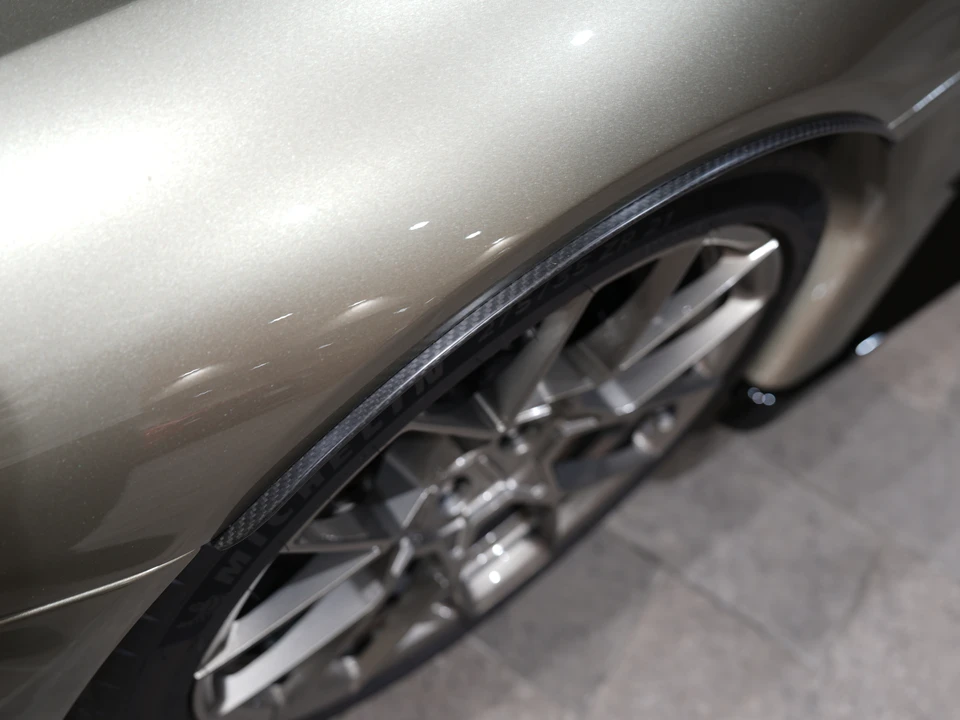 2025 Aston Martin Valhalla - Image 19 of 31